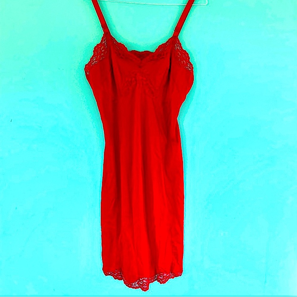 VINTAGE Dress LORRAINE Chemise Slip Red Lace Silky Size 38 / Medium